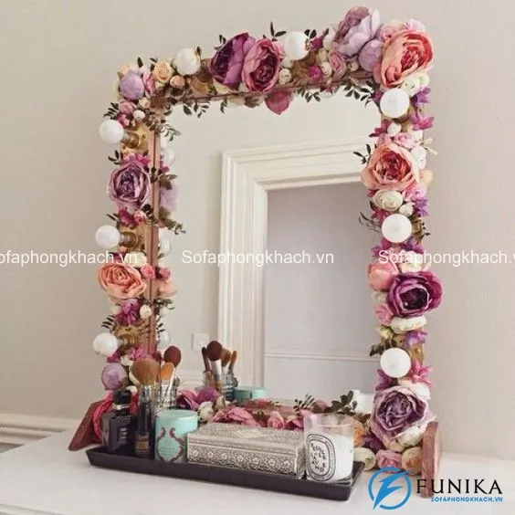 Những chiếc gương không chỉ để soi chiếu, nó còn là vật dụng rất hữu ích trong phong thủy