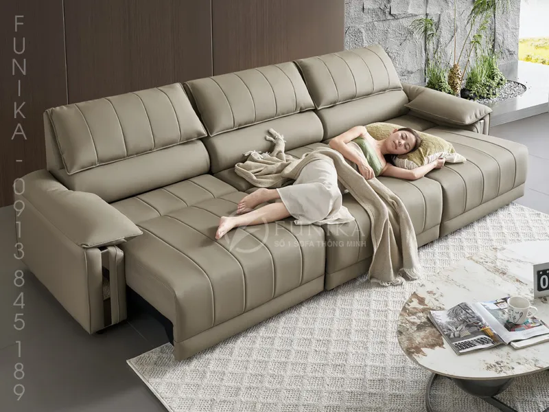 Sofa tự động da thật F807 khi ở trạng thái mở ra làm giường ngủ.