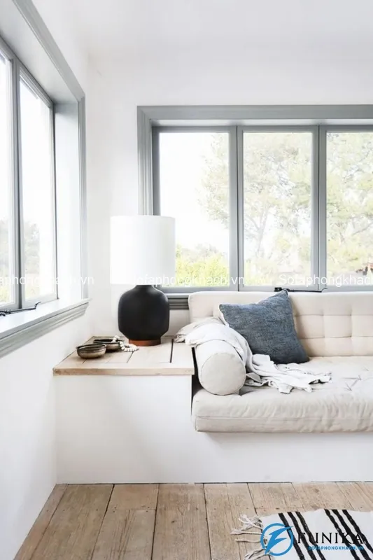 Ghế sofa phòng khách nhỏ với họa tiết độc đáo bừng sáng không gian
