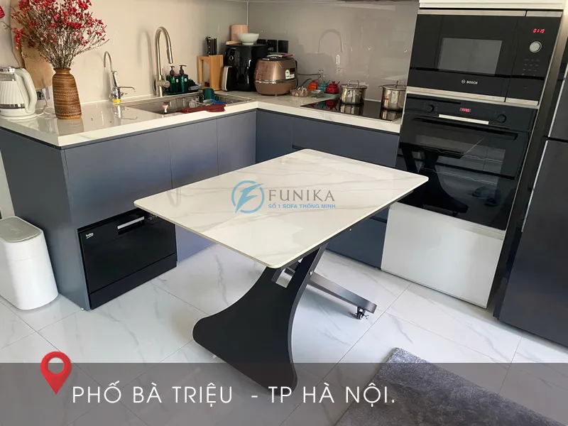 Bàn trà H3001 tại khu phố Bà Triệu Hà Nội.