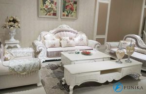 Bảo quản ghế sofa tân cổ điển bền đẹp bằng cách hút bụi thường xuyên